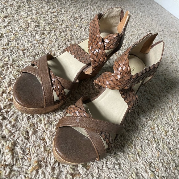 Wedges - Picture 1 of 1